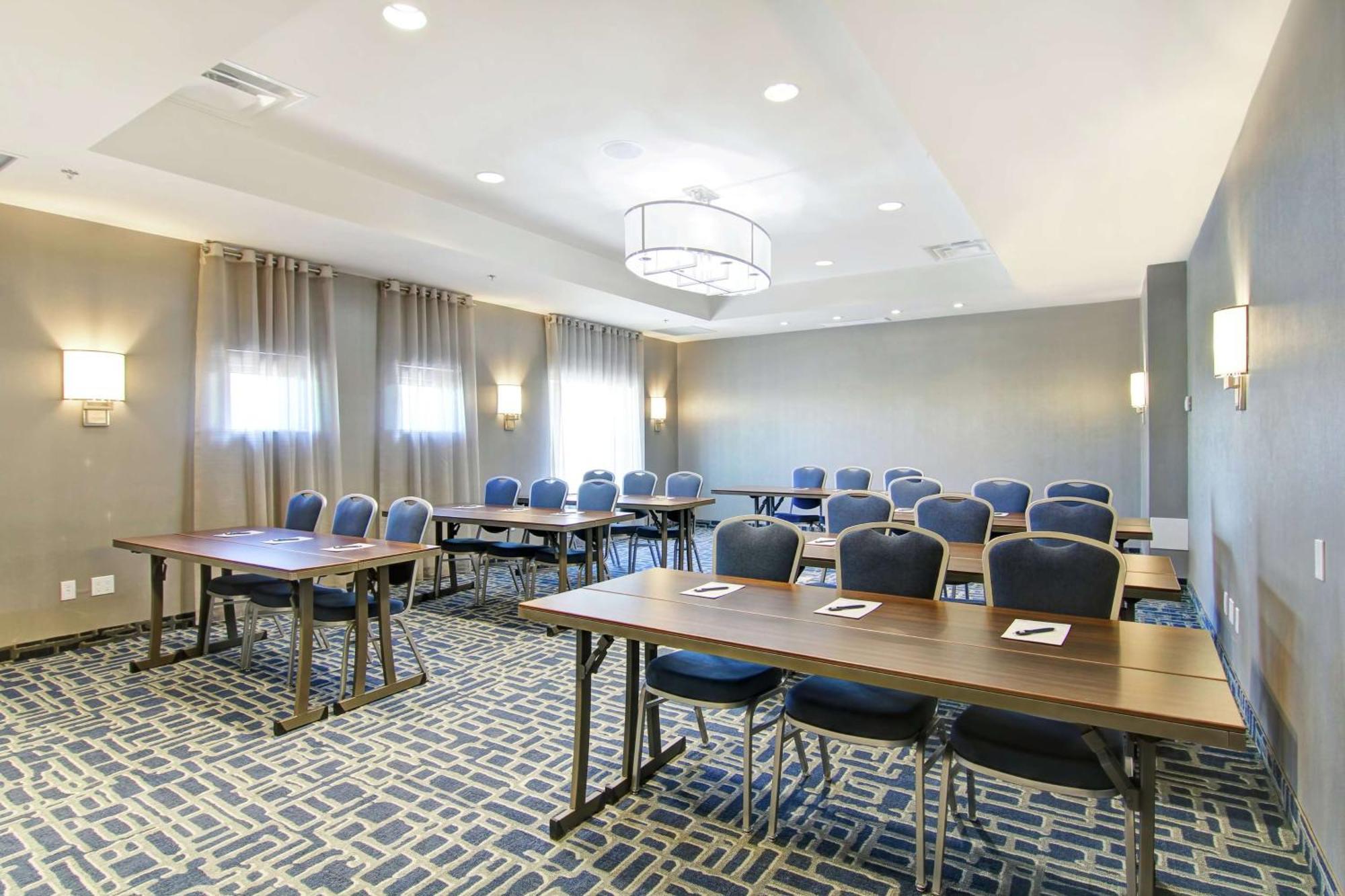 Homewood Suites By Hilton Ottawa Kanata מראה חיצוני תמונה